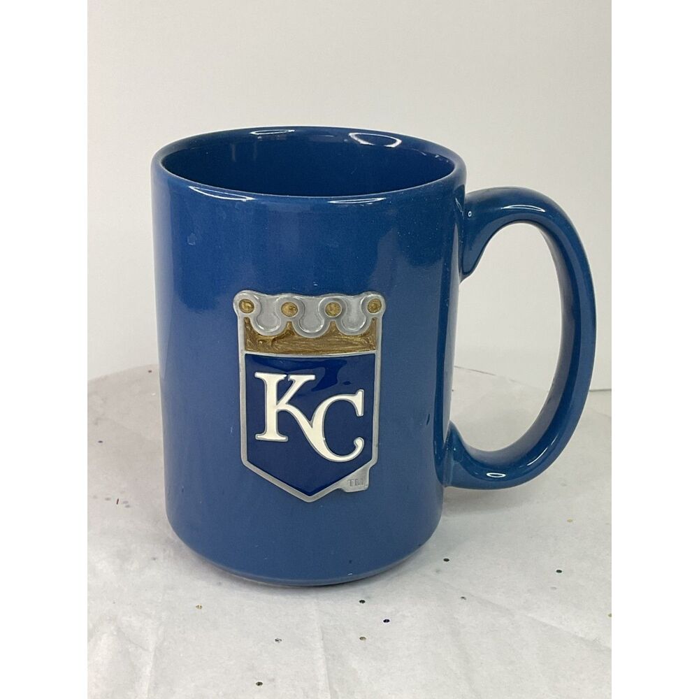 MLB Kansas City Royal raised logo with gold crown coffee mug